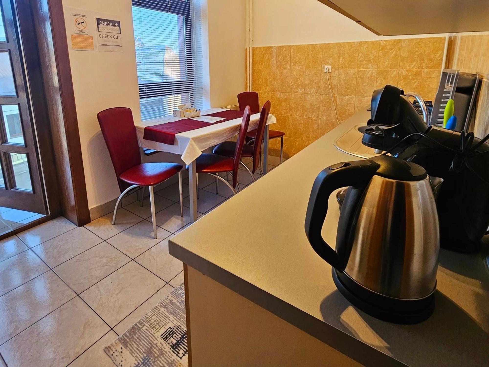 Apartment Zarnesti City Centre Vmp Free Parking Εξωτερικό φωτογραφία
